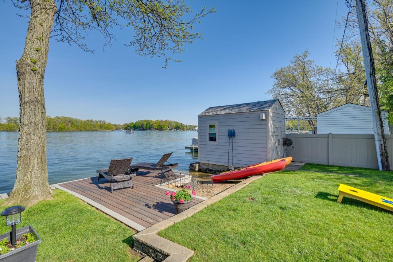 Michigan Island Lake House Sunrise And Sunset Views Villa Fenton Exterior photo